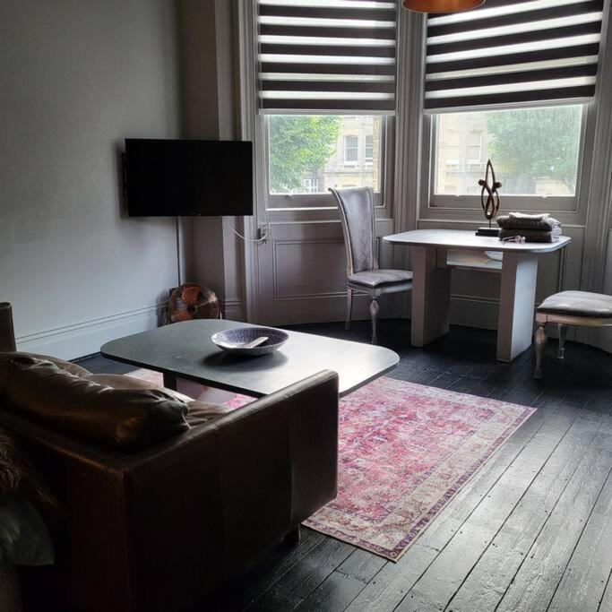 Elegant Studio In Central Hove - 5 Min Walk To Beach - 10 Min To Brighton Eksteriør bilde