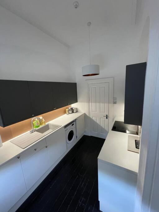 Elegant Studio In Central Hove - 5 Min Walk To Beach - 10 Min To Brighton Eksteriør bilde
